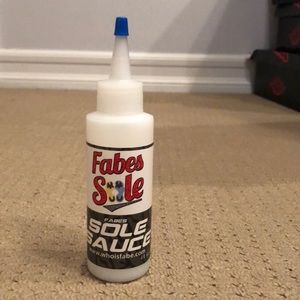 Shoe cleaning product